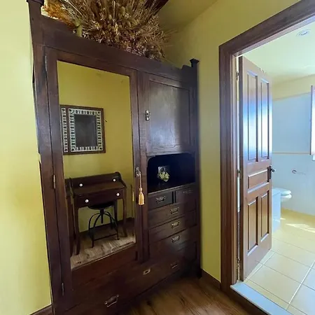 ホテル Rural As Laguas タピア・デ・カサリエゴ