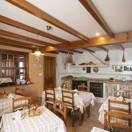 ホテル Rural As Laguas タピア・デ・カサリエゴ