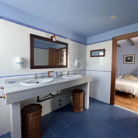 Hotel Rural As Laguas 3*